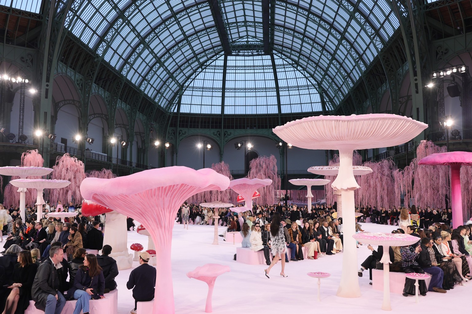 PARIS, FRANCE - JANUARY 27: (EDITORIAL USE ONLY - For Non-Editorial use please seek approval from Fashion House) Models walk the runway during the Chanel Haute Couture Week Spring/Summer 2026 show as  ...