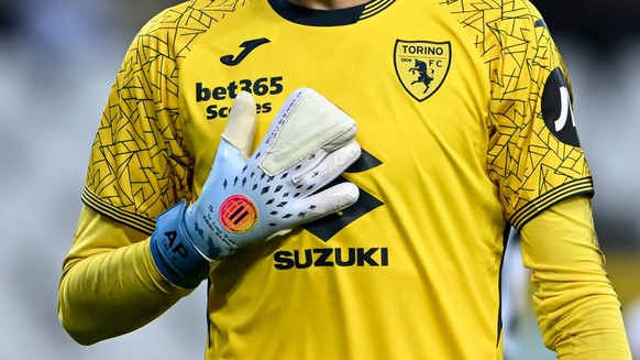 TURIN, ITALY - DECEMBER 13: Alberto Paleari of Torino reacts during the Serie A match between Torino FC and US Cremonese at Stadio Olimpico di Torino on December 13, 2025 in Turin, Italy. (Photo by Im ...