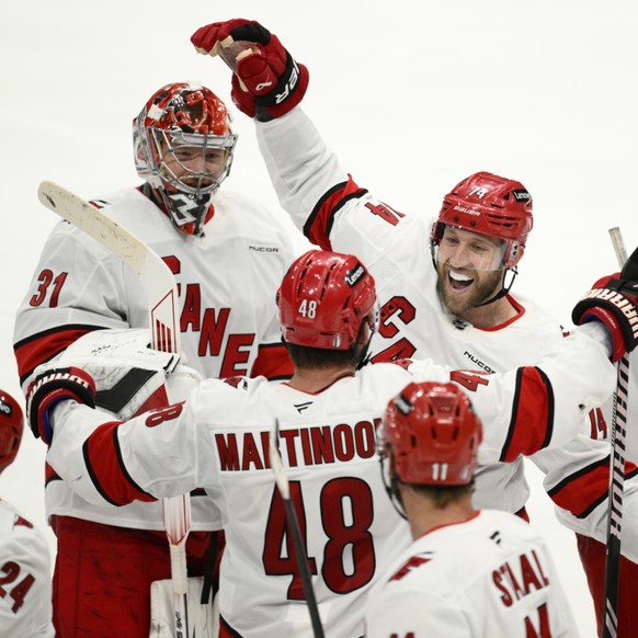 La joie des Hurricanes, vainqueurs 2-1 ap mardi à Washington