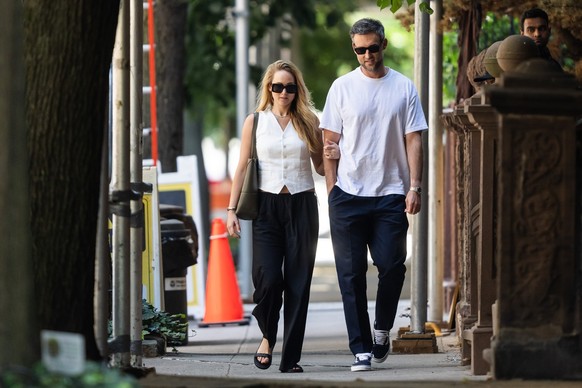 NEW YORK, NEW YORK - AUGUST 22: Jennifer Lawrence (L) and Cooke Maroney are seen in the Upper West Side on August 22, 2023 in New York City. (Photo by Gotham/GC Images)