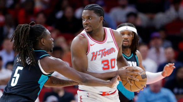 Clint Capela et Houston battus