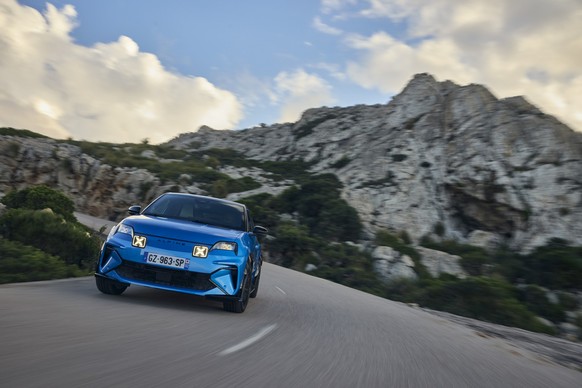 Alpine A290