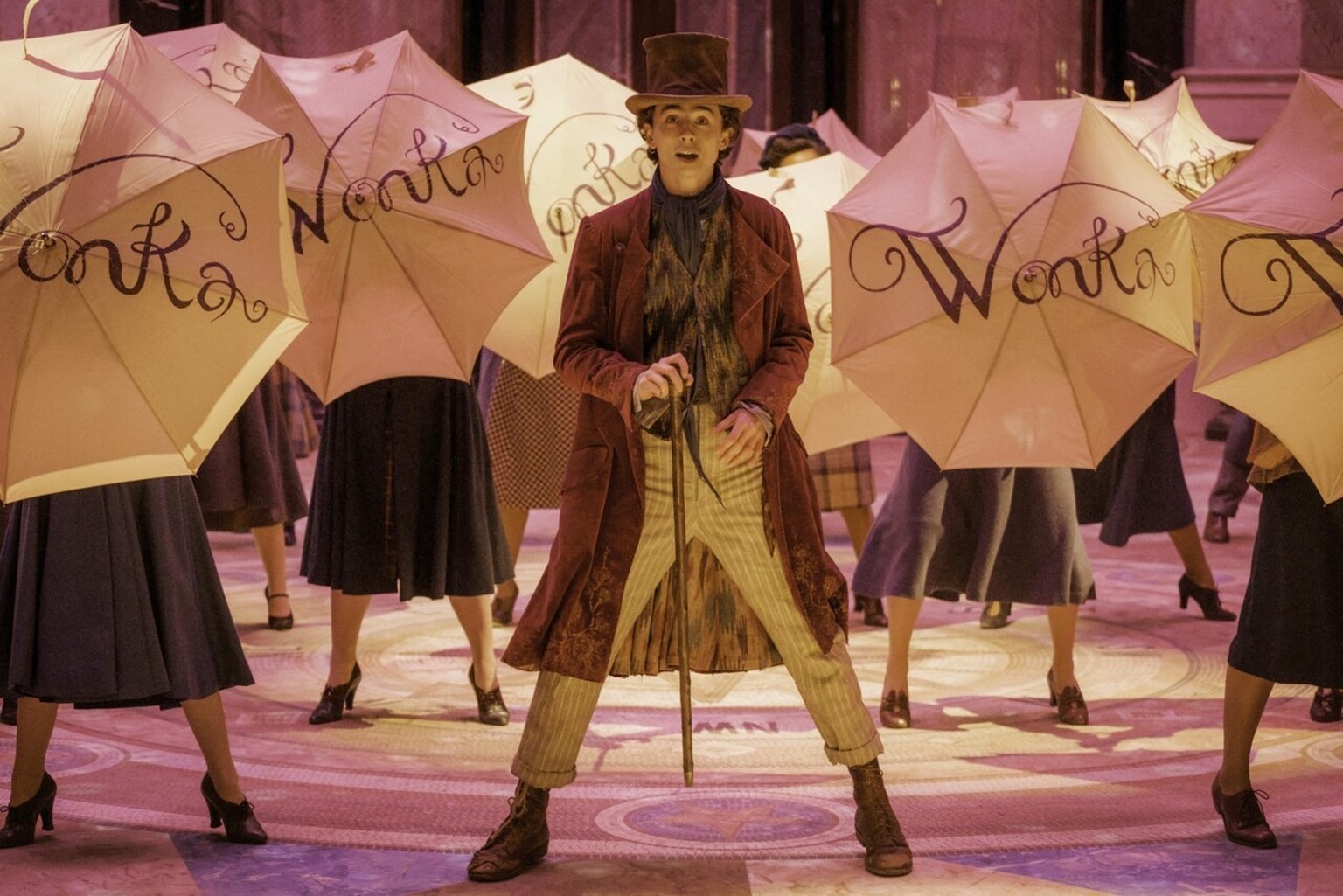 Wonka, porté par Timothée Chalamet, a tout d'une pièce de Brodway.
