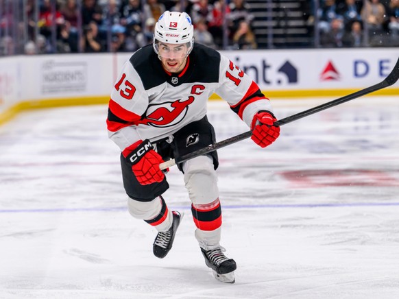 Nico Hischier a inscrit le but de la victoire pour les Devils jeudi