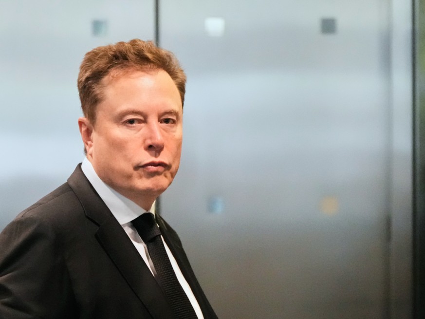 Elon Musk accuse le patron d'OpenAI Sam Altman d'avoir trahi la vocation non lucrative de la start-up d'intelligence artificielle (IA) (archives).