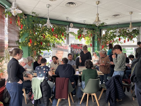 Ambiance vietnamienne au Stamm du PS et des Verts, à Lausanne, dimanche 29 mars 2026.