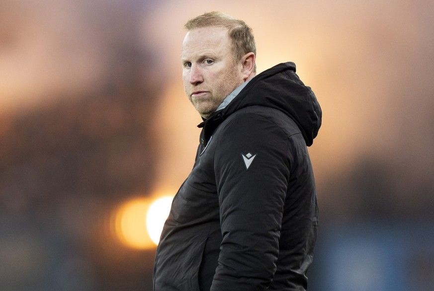 Trainer Ludovic Magnin (FCB) reagiert bei dem Spiel der Fussball Super League zwischen dem FC Zuerich und FC Basel am Sonntag, 25. Januar 2026 im Letzigrund in Zuerich. (KEYSTONE/Claudio Thoma)