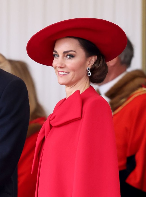 LONDON, ENGLAND - NOVEMBER 21: Catherine, Princess of Wales attends a ceremonial welcome for The President and the First Lady of the Republic of Korea at Horse Guards Parade on November 21, 2023 in Lo ...