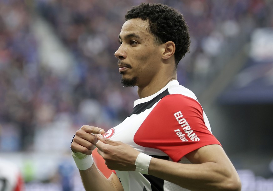 epa12030115 Hugo Ekitike of Frankfurt celebrates after scoring the 3-0 lead during the German Bundesliga soccer match between Eintracht Frankfurt and 1. FC Heidenheim in Frankfurt, Germany, 13 April 2 ...