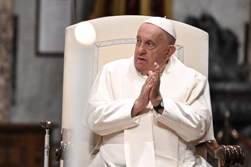 epa11682929 Pope Francis gestures as he attends a meeting with the Diocese of Rome community to mark the conclusion of &#039;(Dis)equalities&#039; journey, at the Basilica of Saint John Lateran, in Ro ...