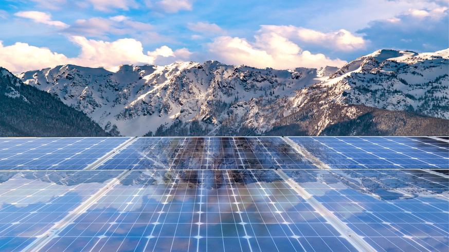 Panneaux solaires dans les Alpes