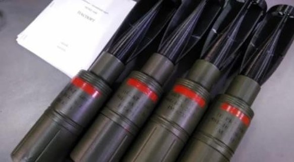 Grenades à lancer modifiées de type RPG-3 avec un aileron: l'élément stabilisateur sur la tige de la grenade est produit avec une imprimante 3D. 