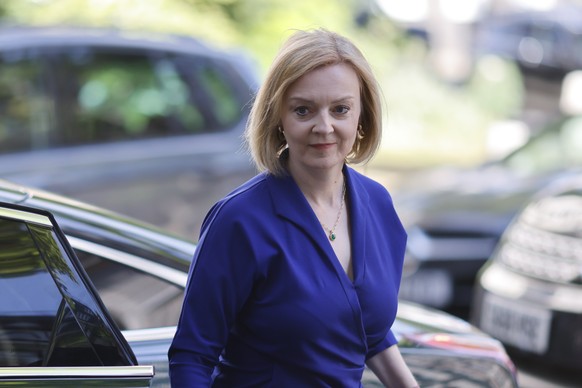 epa10070073 British Foreign Secretary and Conservative Leadership candidate Liz Truss arrives at the launch event for her campaign to become the next leader of the Tory Party and Prime Minister in Lon ...