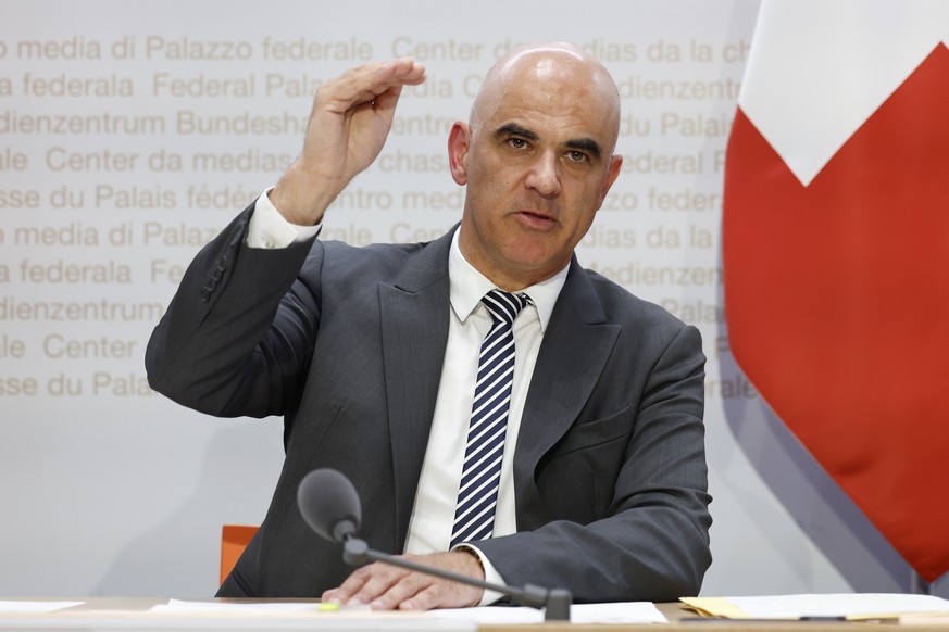 Le président de la Confédération, Alain Berset, s'est exprimé sur les primes maladie en 2024.