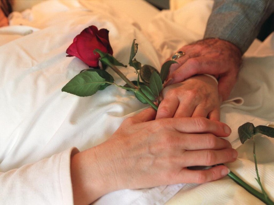 Un médecin de 64 ans qui exerçait dans une clinique de Haute-Savoie a été mis en examen en décembre pour &quot;assassinats&quot; par le parquet d&#039;Annecy. Responsable des soins palliatifs dans une ...