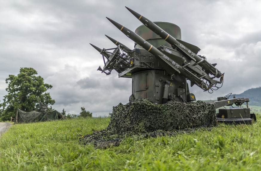 ARCHIV - ZUR MEDIENKONFERENZ VON BUNDESRAETIN VIOLA AMHERD UEBER DIE BESCHAFFUNG DER KAMPFJETS UND DIE LUFTABWEHR STELLEN WIR IHNEN FOLGENDES BILDMATERIAL ZUR VERFUEGUNG - The rapier with the four sur ...