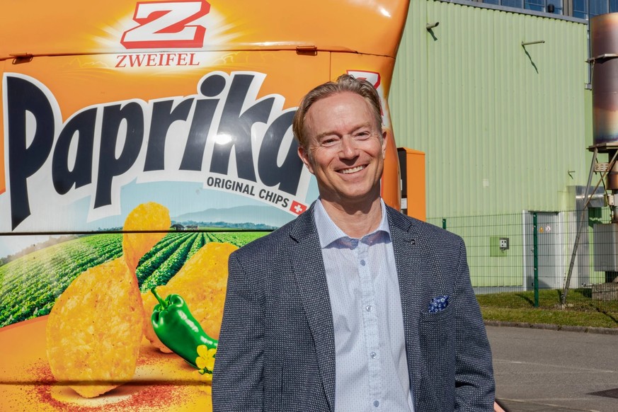 Les chips au paprika restent les plus populaires, comme le sait bien Christoph Zweifel.