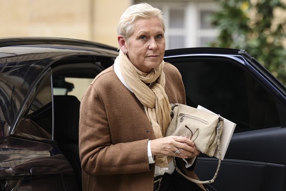 epa12450889 French Minister Delegate for Artificial Intelligence and Digital Technology Anne Le Henanff arrives at the Hotel Matignon, in Paris, France, 13 October 2025. Sebastien Lecornu is holding t ...