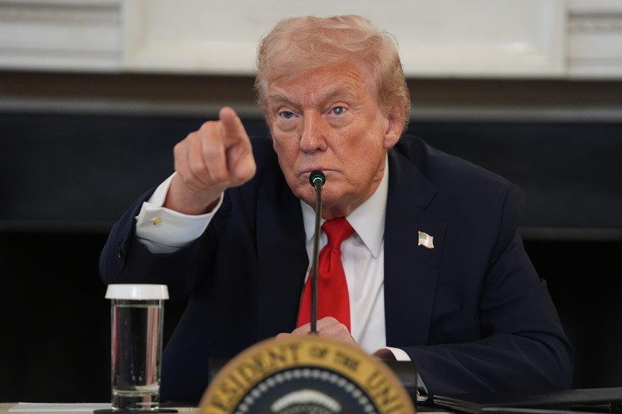 Donald Trump lors d&#039;une table ronde au sujet de l&#039;antifa, début octobre.