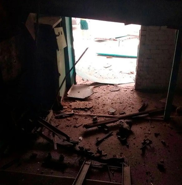 Cette image est censée montrer l'entrée de la résidence de Chevtchouk après l'attaque des partisans ukrainiens.