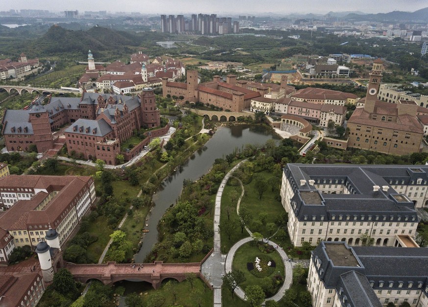 DONGGUAN, CHINA - APRIL 12: Huawei&#039;s new sprawling &#039;Ox Horn&#039; Research and Development campus is seen from the air on April 12, 2019 in Dongguan, near Shenzhen, China. Huawei is Chinas m ...