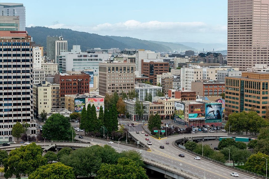 Une cour d&#039;appel a estimé lundi que Donald Trump avait le pouvoir de déployer la Garde nationale à Portland, ville démocrate dans l&#039;ouest des Etats-Unis, le temps que l&#039;affaire soit jug ...