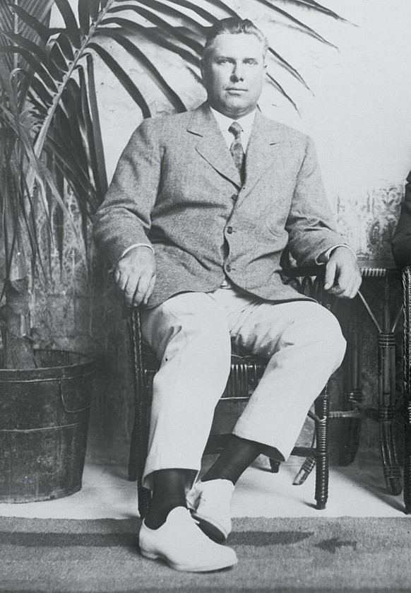 (Original Caption) George E. Merrick, (left) creator and developer of Coral Gables, with H.B.T. Rooney.