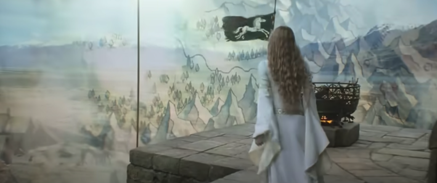 Flashback: Eowyn (l'actrice Miranda Otto) à Edoras, la capitale du Rohan.