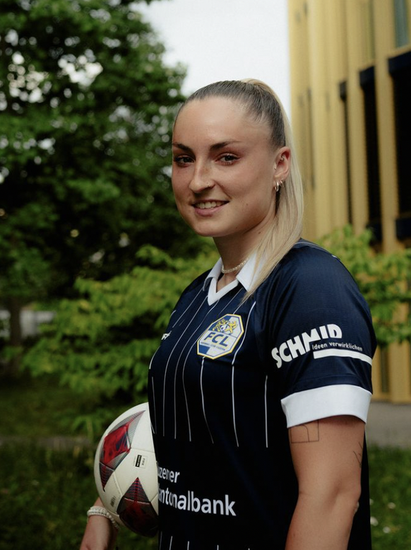 Le maillot domicile.