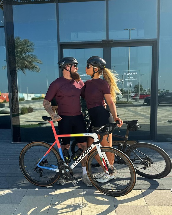 Jake Paul et sa copine à Abu Dhabi