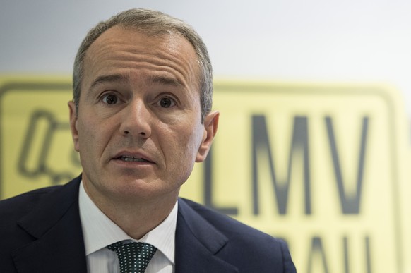 Gian-Luca Lardi, Praesident vom Schweizer Baumeisterverband aeussert sich zum Landesmantelvertrag fuer das Bauhauptgewerbe (LMV), am Mittwoch, 30. September 2015, in Biel. Im Streit um einen neuen Ges ...