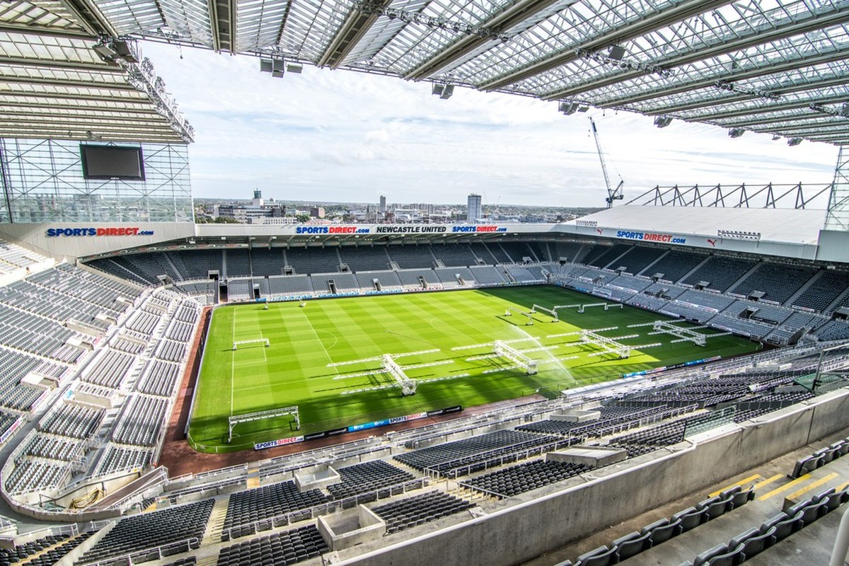 Le St. James' Park de Newcastle a une particularité au niveau de sa pelouse.
