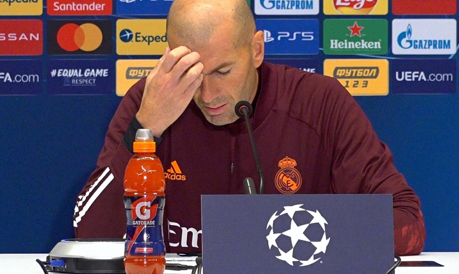 Zinédine Zidane ist nach der zweiten Pleite gegen Donezk schwer angezählt.