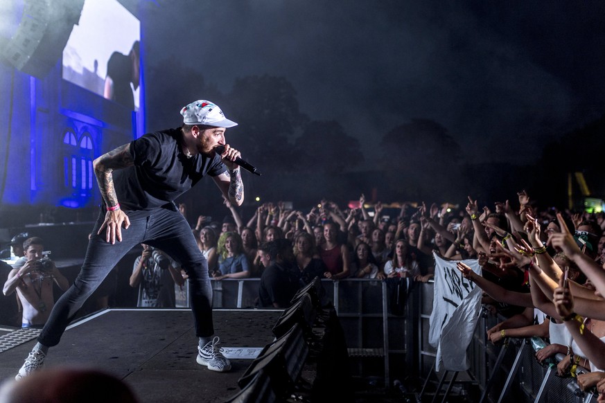 epa06074902 Benjamin Griffey alias Casper from Germany performs on stage during the Openair Frauenfeld music festival in Frauenfeld, Switzerland, 07 July 2017, (issued 08 July 2017). The 23rd Openair  ...