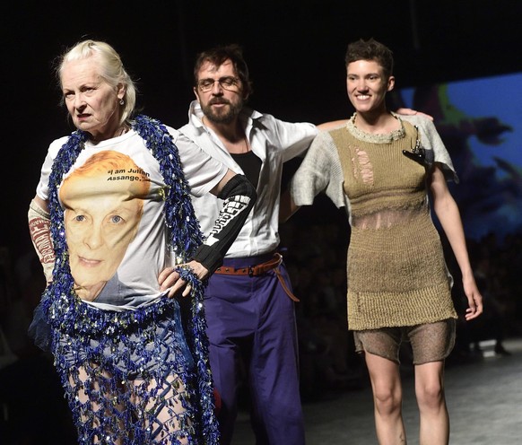 Modeschöpferin Vivienne Westwood in ihrem Assange-Solidaritäts-T-Shirt.