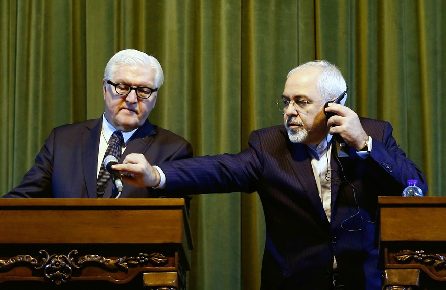 Der deutsche Aussenminister Frank-Walter Steinmeier und sein iranischer Amtskollege Javad Zarif in Teheran.
