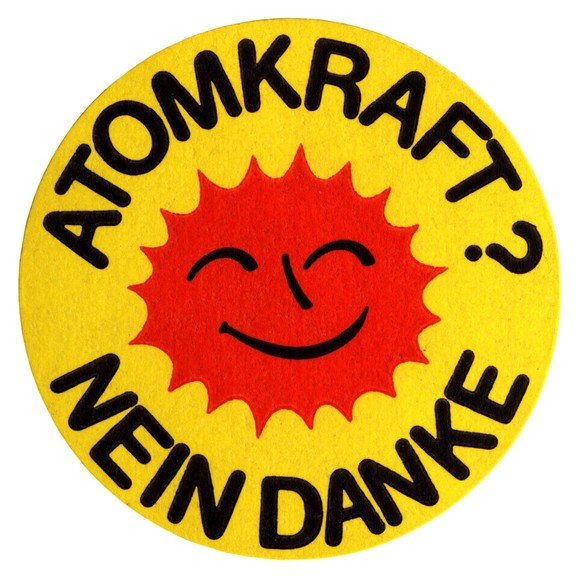 Seit den 70ern bewegt diese rote Sonne die AKW-Gegner.