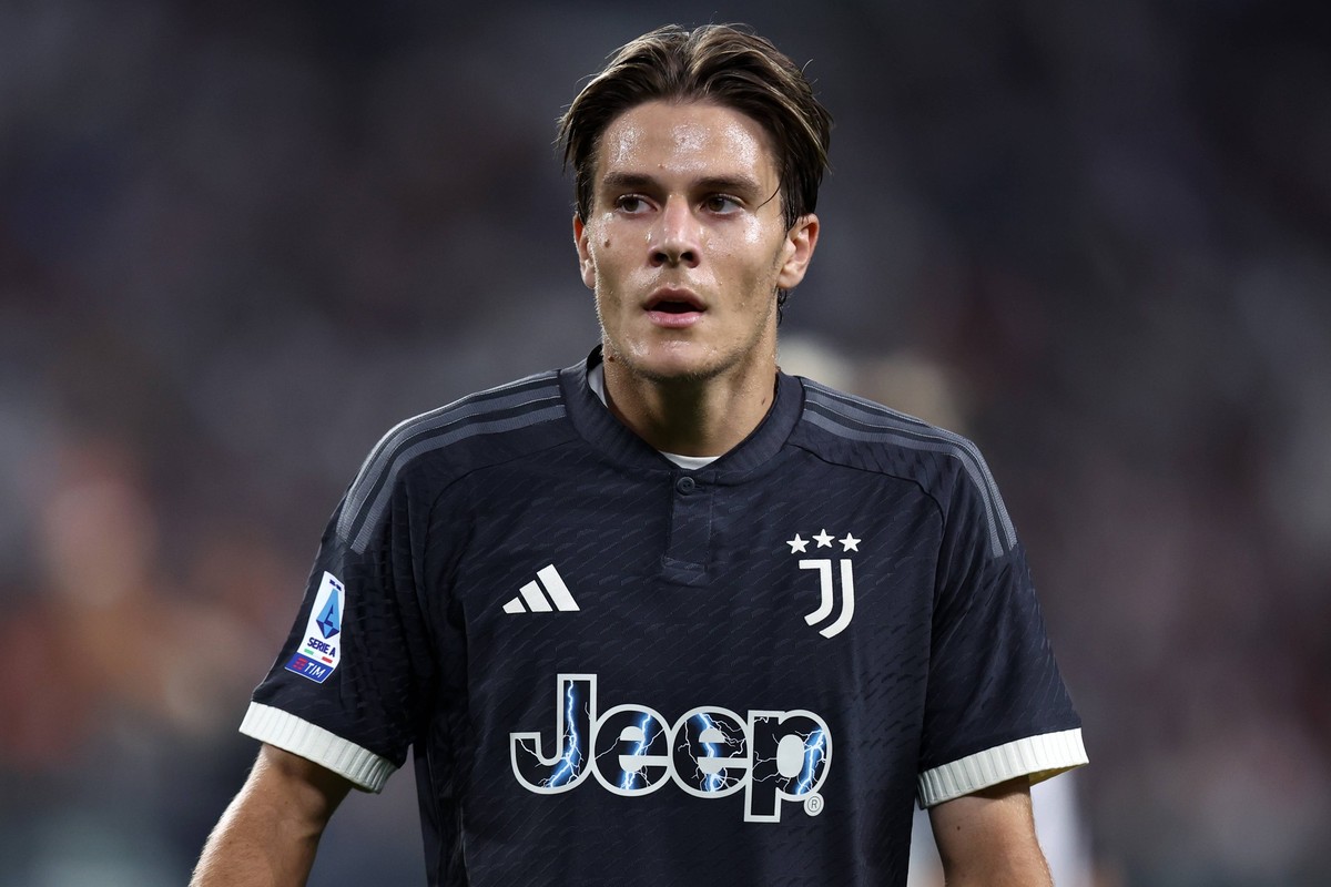 Juventus Fc - Us Lecce Nicolo Fagioli of Juventus Fc looks on during the Serie A match beetween Juventus Fc and Us Lecce at Allianz Stadium on September 26, 2023 in Turin, Italy . Torino Allianz Stadi ...