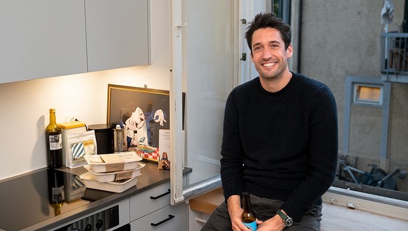 Christoph in seiner Küche. Heute gibt es sein All-Time-Favorite: Tantanmen-Ramen.