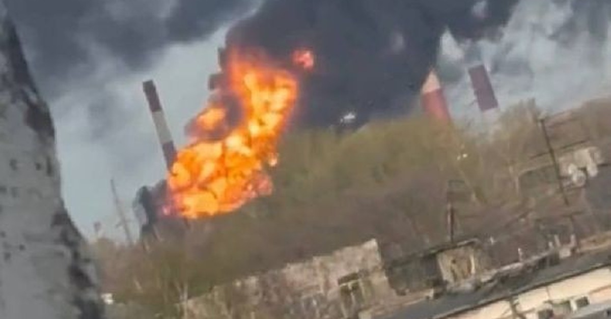 Ukraine greift russische Öl-Infrastruktur an ++ USA lockern Sanktionen auf russisches Öl