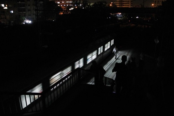Ägypten bleibt ein unruhiges Land. An zahlreichen Orten herrscht Chaos. Hier eine Metro-Station während einem Stromausfall.&nbsp;