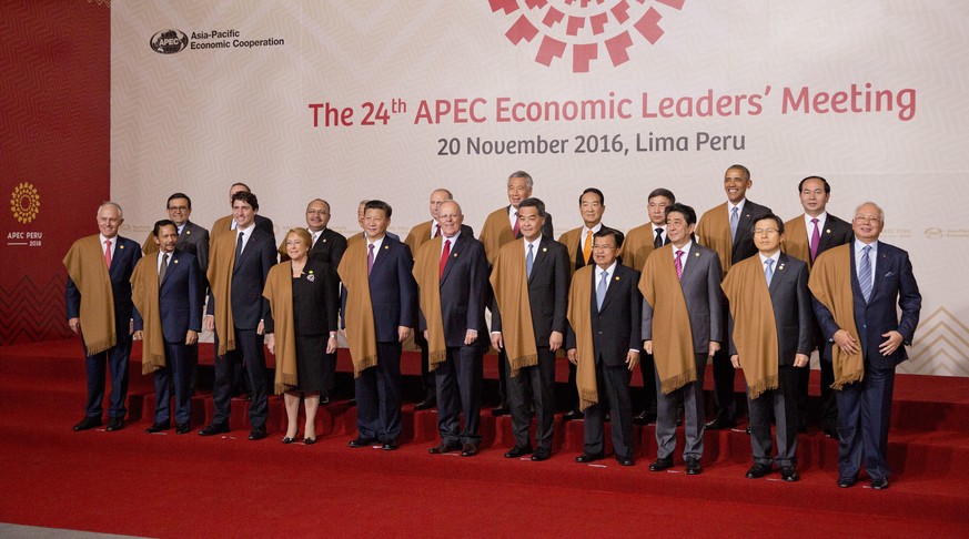 Leaders of Asia Pacific Economic Cooperation, APEC, front row from left, Australia&#039;s Prime Minister Malcolm Turnbull, Brunei&#039;s Sultan Hassanal Bolkiah, Canada&#039;s Prime Minister Justin Tr ...