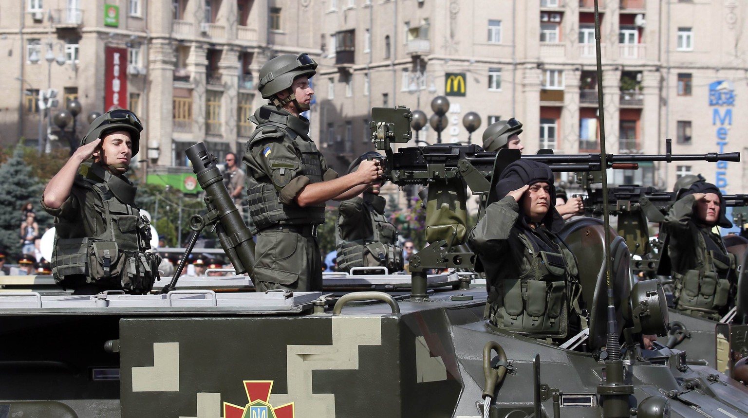 Absoluter Gehorsam der Soldaten.