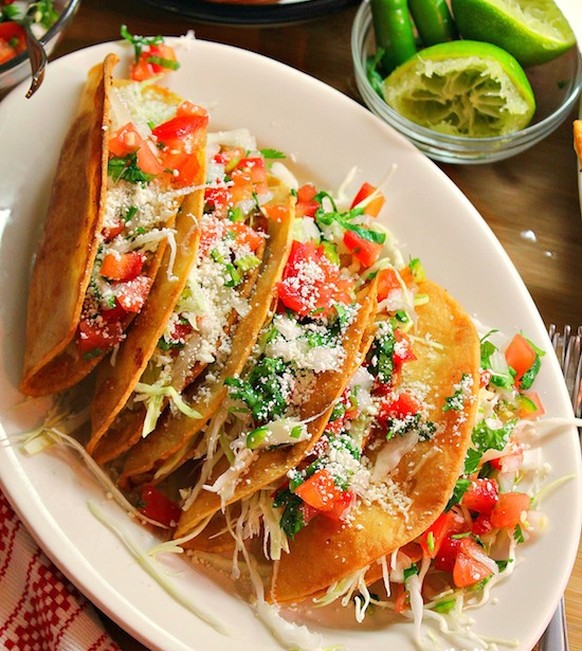 tacos de papa kartoffel frittiert mexiko mexikanisch http://www.mexicoinmykitchen.com/2016/02/tacos-de-papa-potato-tacos-mex.html