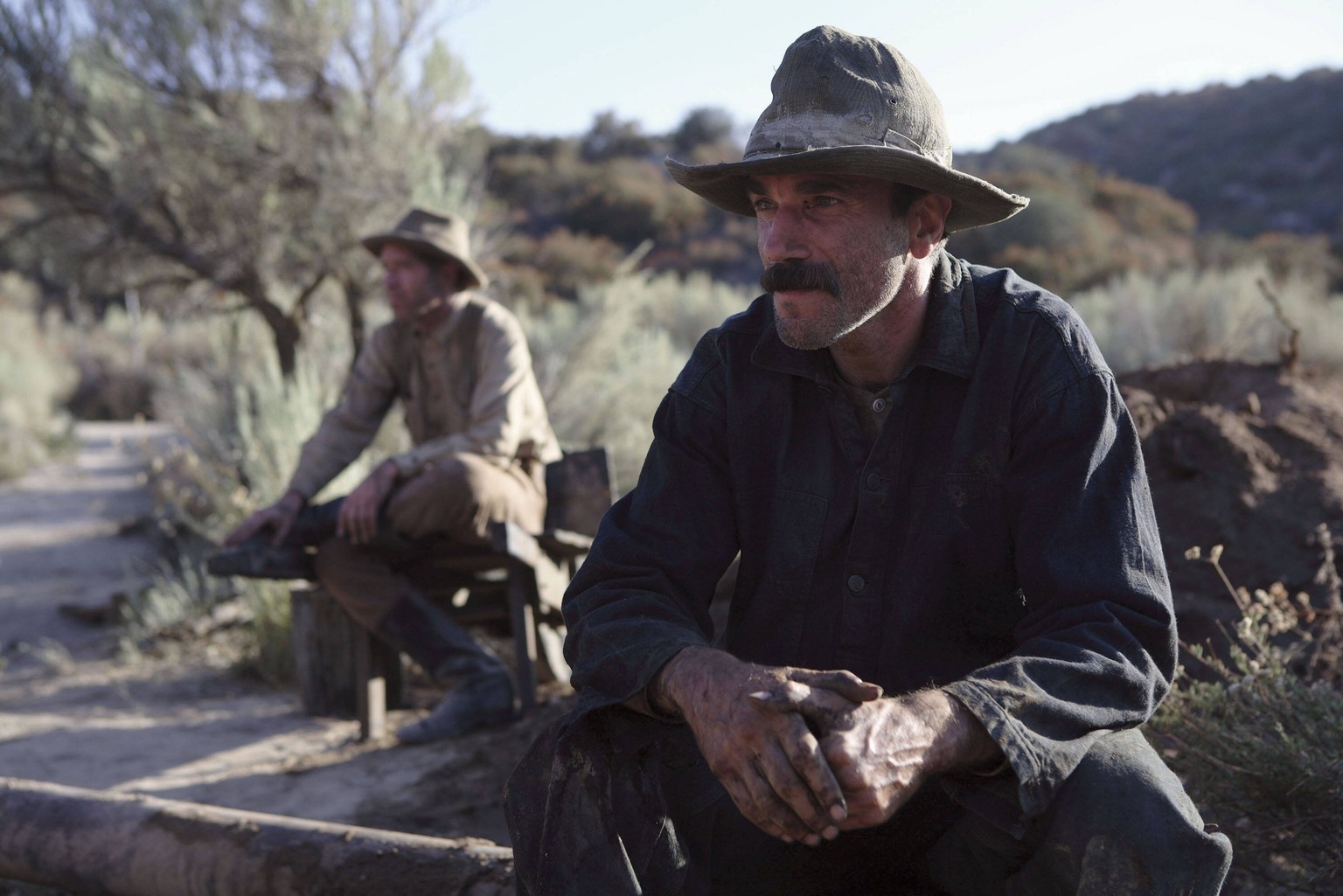 THERE WILL BE BLOOD DANIEL DAY-LEWIS THERE WILL BE BLOOD PUBLICATIONxINxGERxSUIxAUTxONLY Mandatory credit line: Image courtesy PARAMOUNT VANTAGE / Ronald Grant Archive / Mary Evans