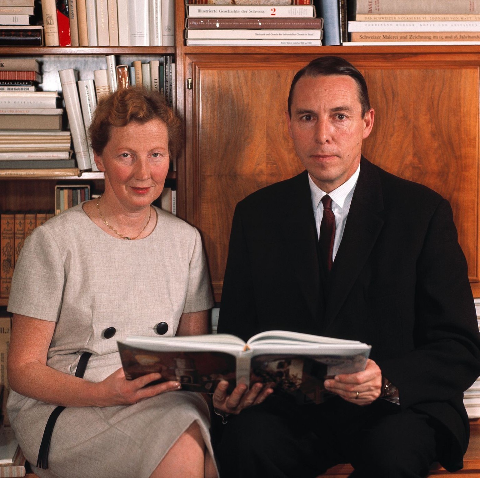 Portrait of Federal Councillor Hans-Peter Tschudi with his wife Irma, pictured in the 1950ies. Tschudi represents the Social Democractic Party of Switzerland from 1959 until 1973 in the government, se ...