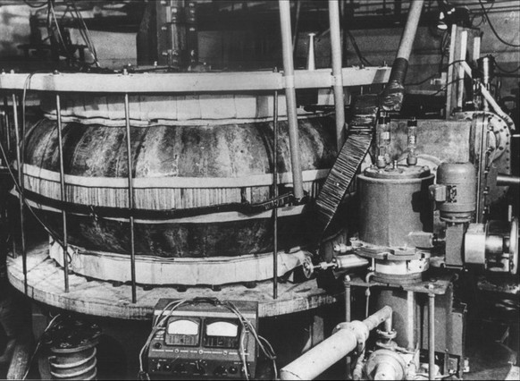 Tokamak T-1