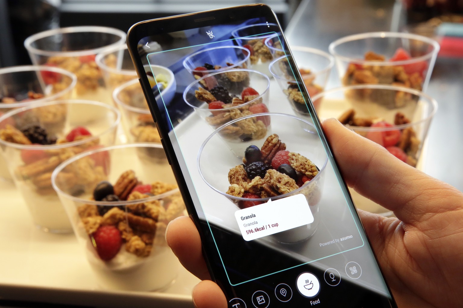 Bixby am Kalorienzählen: Das Galaxy S9 erkennt Lebensmittel.