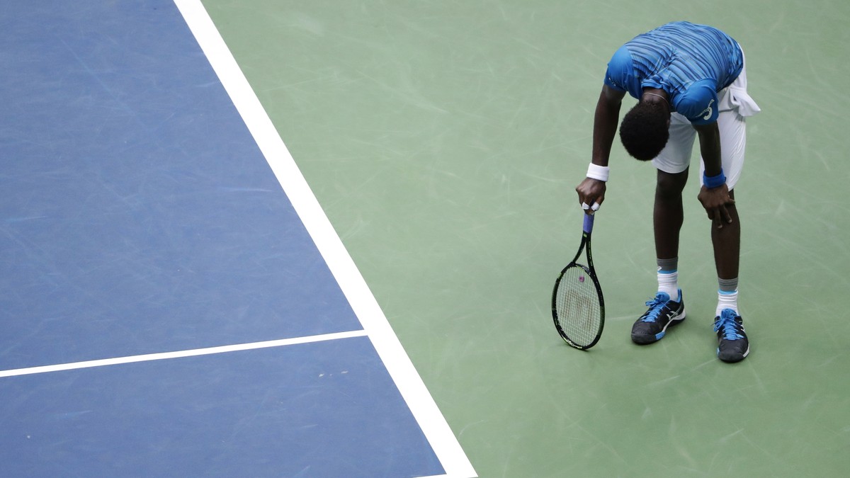 Gael Monfils, of France, reacts after a point to Novak Djokovic, of Serbia, during the semifinals of the U.S. Open tennis tournament, Friday, Sept. 9, 2016, in New York. (AP Photo/Seth Wenig)