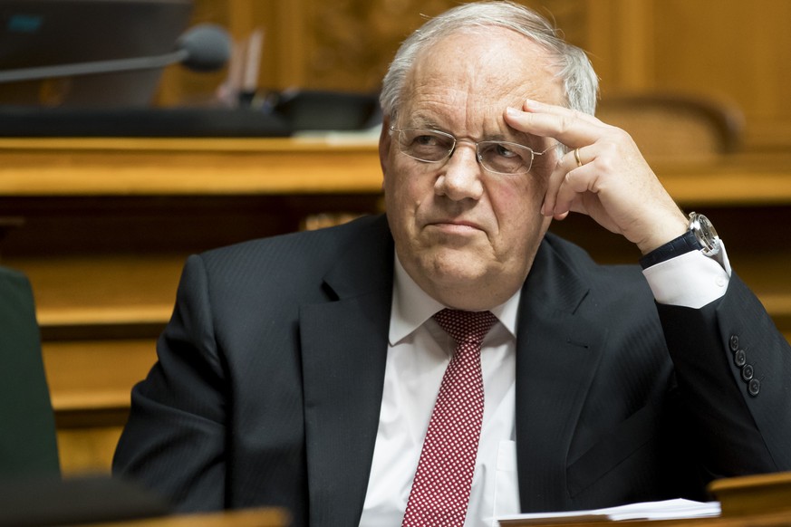 Bundesrat Johann Schneider-Ammann, FDP, waehrend einer Debatte im Nationalrat, waehrend der Wintersession der Eidgenoessischen Raete, am Donnerstag, 7. Dezember 2017 in Bern. (KEYSTONE/Christian Merz)